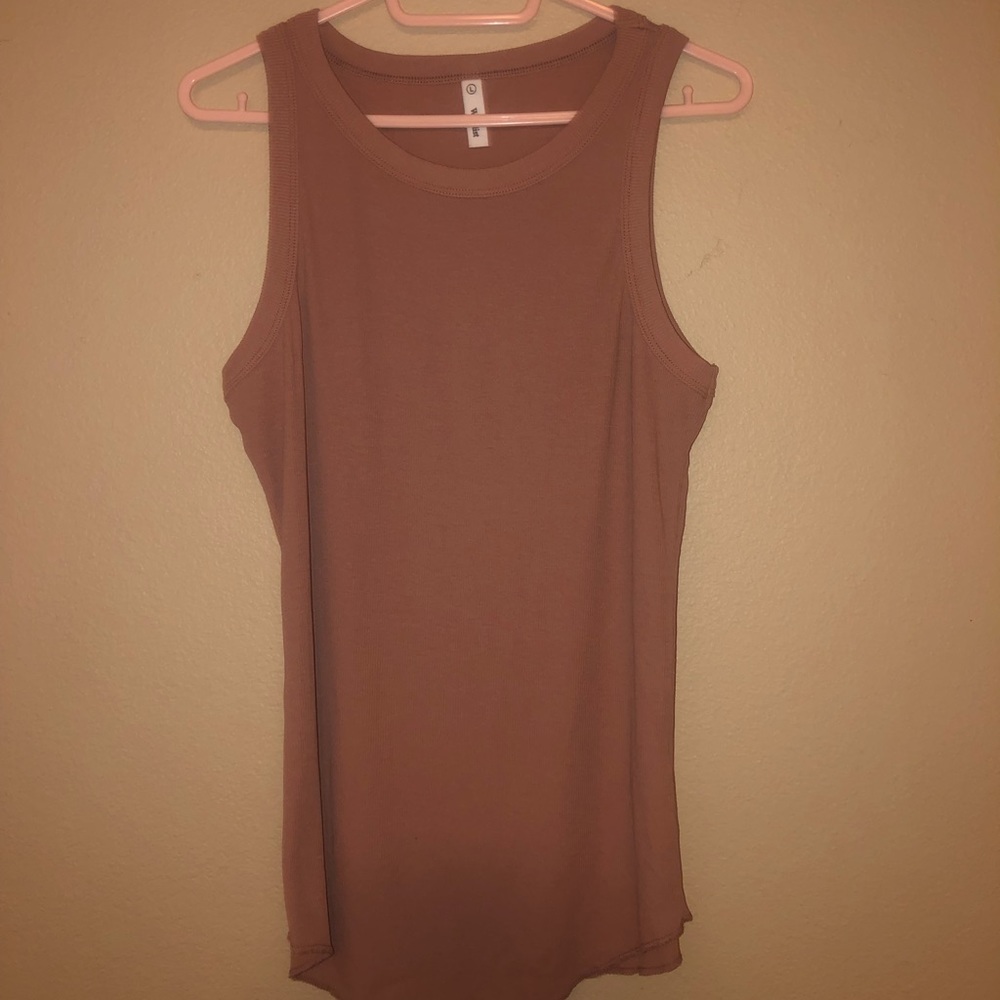 Cute Tank Top Size Large